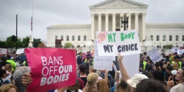 Pro-abortion Protesters Storms White House