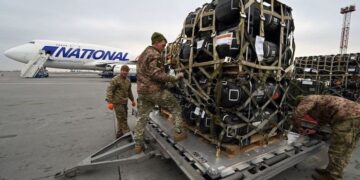 US aid Ukraine with arms